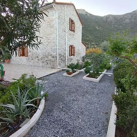 Апартаменты Seaview Maisonette Paradise *